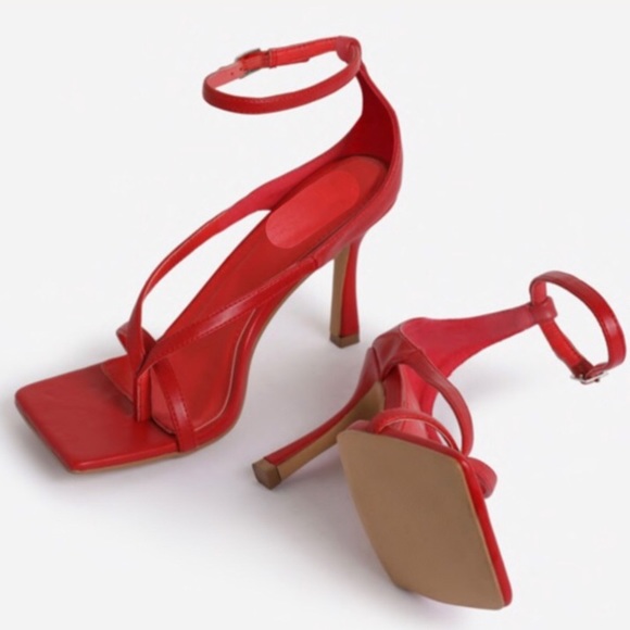 !!NEW!! Square Toe Ankle Wrap Thong Heels - Red - Picture 5 of 9